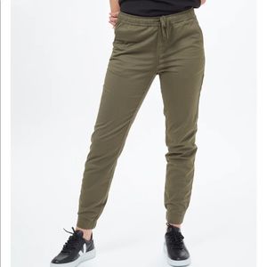 Tentree Pacific Jogger Olive Night Green